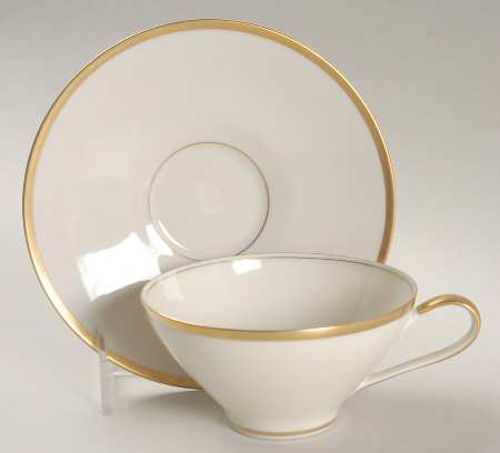 Elvira Flat Cup & Saucer Set