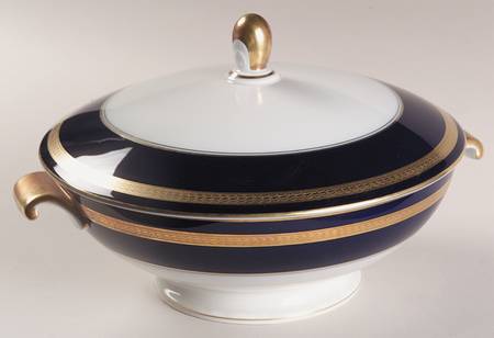 Eminence Cobalt Blue Round Covered Vegetable