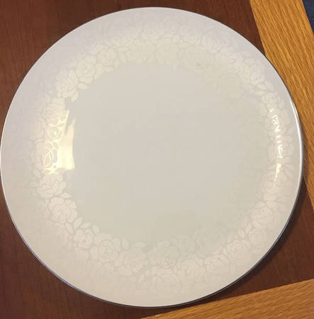 Ermine Dinner Plate