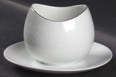 Ermine Gravy Boat with Attached Underplate