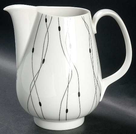 Fadenspiel 32 Oz Pitcher