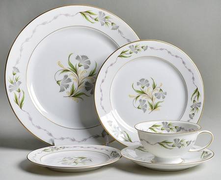 Fantasia 5 Piece Place Setting
