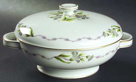 Fantasia Round Covered Vegetable