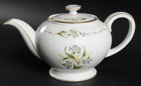 Fantasia Teapot & Lid