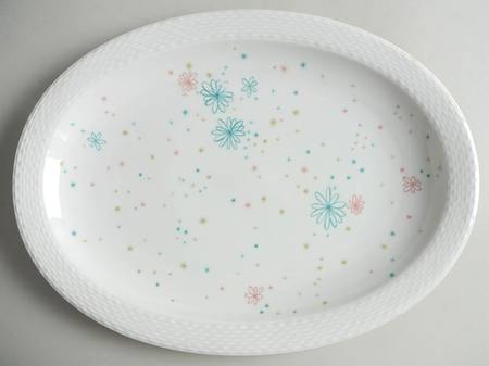 Festive 14" Oval Serving Platter