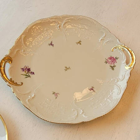 Flower Bed Handled Cake Plate