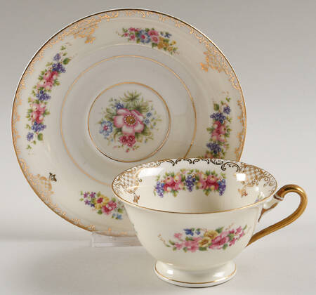 Floranada Oversized Cup & Saucer Set