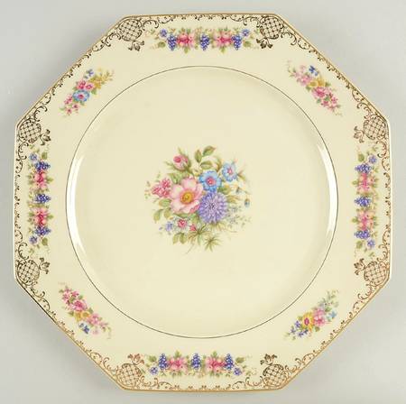 Floranada Octagonal Chop Plate