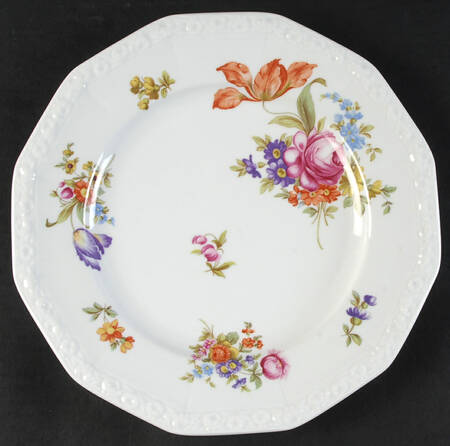Flowers (Classic Stamp) Dinner Plate
