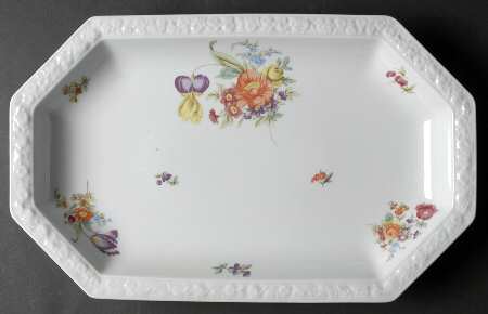 Flowers (Classic Stamp) 15" Oval Serving Platter