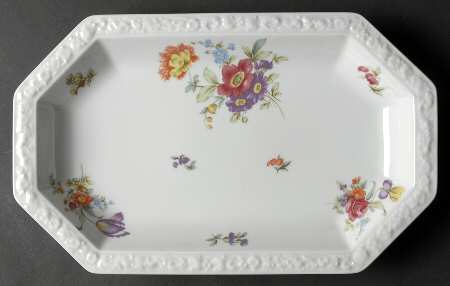 Flowers (Classic Stamp) 13" Oval Serving Platter