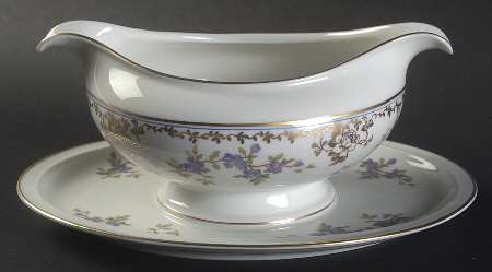 Forget Me Not Gravy Boat with Attached Underplate