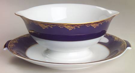 Frederick The Great Gravy Boat with Attached Underplate