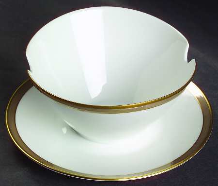 Gala Brown Gravy Boat with Attached Underplate