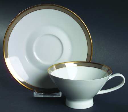 Gala Brown Footed Cup & Saucer Set