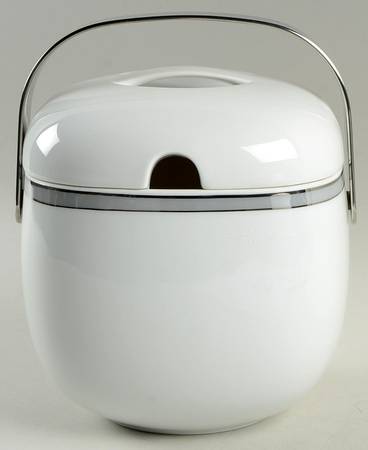 Gala Grey (Platinum Trim, Suomi) Round Covered Vegetable