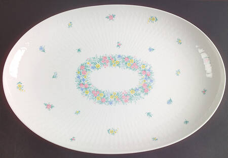 Garland (Multicolor, Romance) 15" Oval Serving Platter