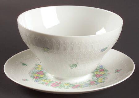 Garland (Multicolor, Romance) Gravy Boat with Attached Underplate