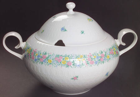 Garland (Multicolor, Romance) Tureen &  Lid