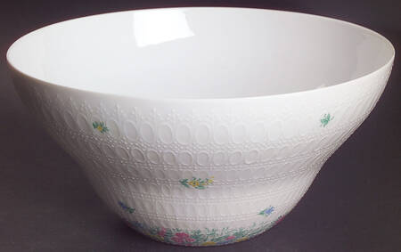 Garland (Multicolor, Romance) 9" Round Vegetable Bowl