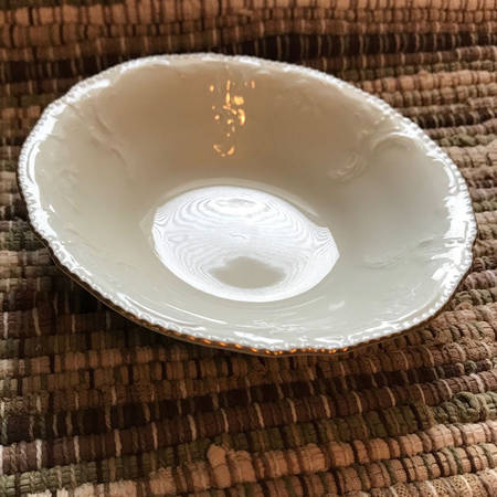 Gold Band (Sanssouci, White) Fruit/Dessert (Sauce) Bowl