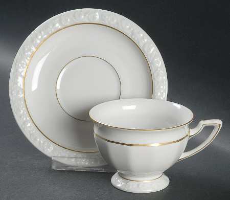 Gold Band (Maria, Thin Gold Band) Footed Cup & Saucer Set