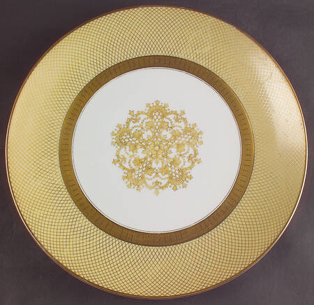 Golden Grail 12" Chop Plate (Round Platter)