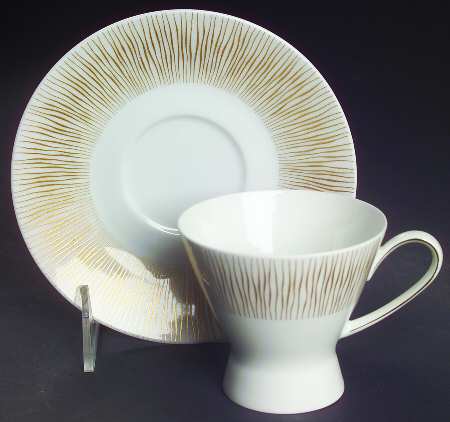 Goldstrahlen Footed Cup & Saucer Set
