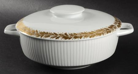 Golden Leaves Round Covered Vegetable