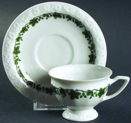 Gooseberry Footed Demitasse Cup & Saucer Set