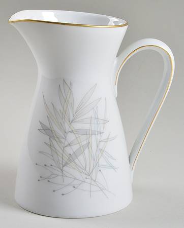 Grasses 16 Oz Pitcher
