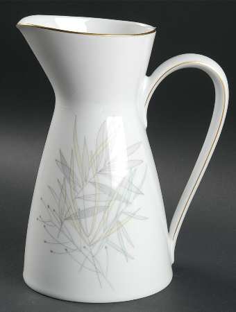 Grasses 24 Oz Pitcher