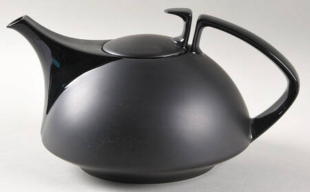 Gropius Black Teapot & Lid