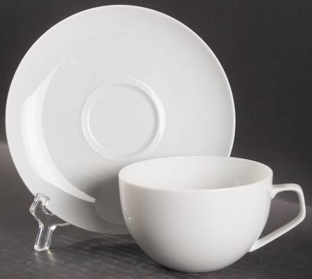 Gropius White Flat Cup & Saucer Set