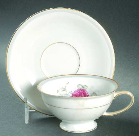 Gray Dawn Gold Footed Cup & Saucer Set