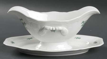 Greenbriar Gravy Boat with Attached Underplate