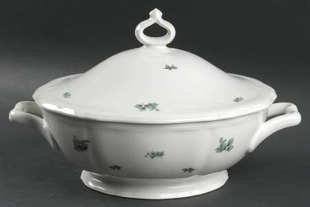 Greenbriar Round Covered Vegetable