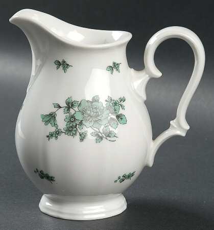 Greenbriar Creamer