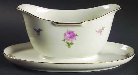 Hillside Gravy Boat with Attached Underplate