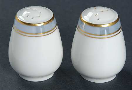 Ice Blue Salt & Pepper Set