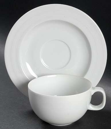 Il Faro White Flat Cup & Saucer Set