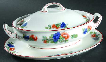Indian Tree Gravy Boat w/Attached Underplate & Lid