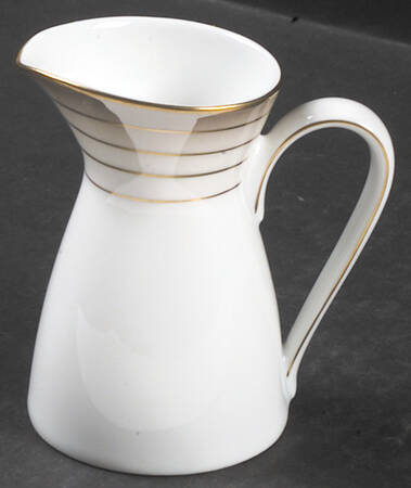 Iris (Classic Modern) Creamer