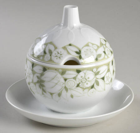 Jade Gravy Boat w/Attached Underplate & Lid