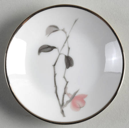 Japanese Quince (Platinum Trim) Butter Pat