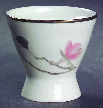 Japanese Quince (Platinum Trim) Single Egg Cup