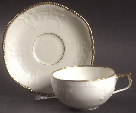 Flat Cup & Saucer Set