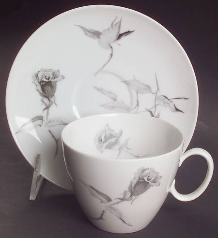 Jet Rose Flat Cup & Saucer Set