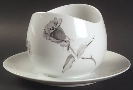 Jet Rose Gravy Boat with Attached Underplate