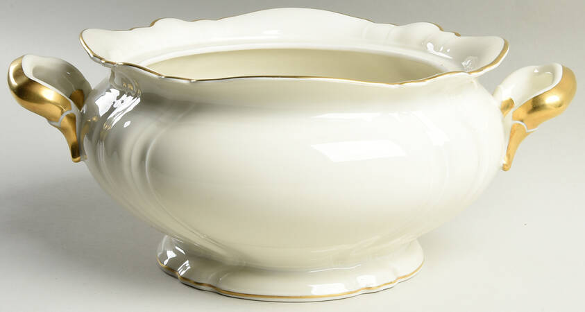 K2331-2331 (Viktoria Shape) Tureen No Lid